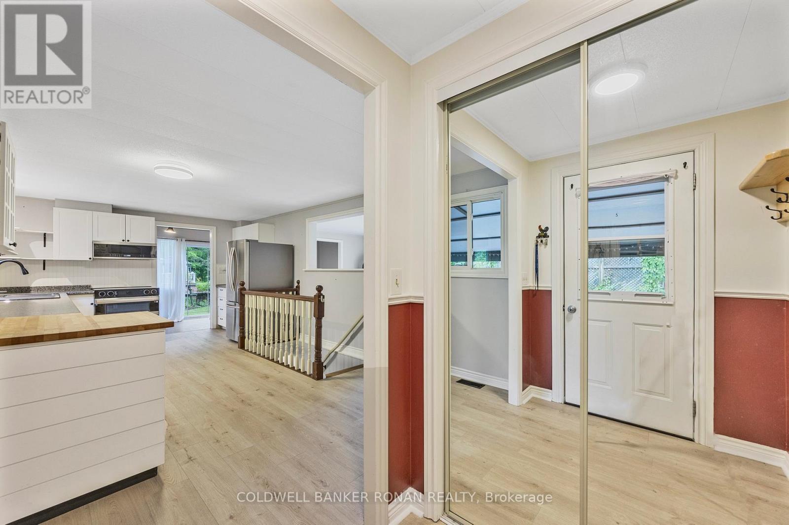 Photo 41 of 63 525 Midland Point Road, Midland ON