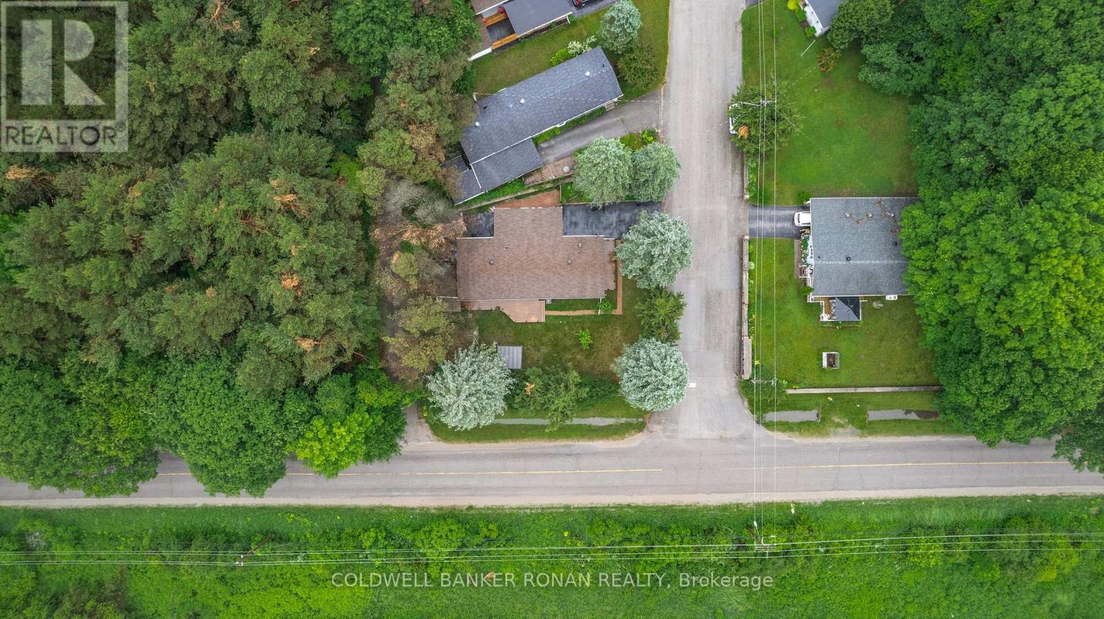 Photo 16 of 63 525 Midland Point Road, Midland ON