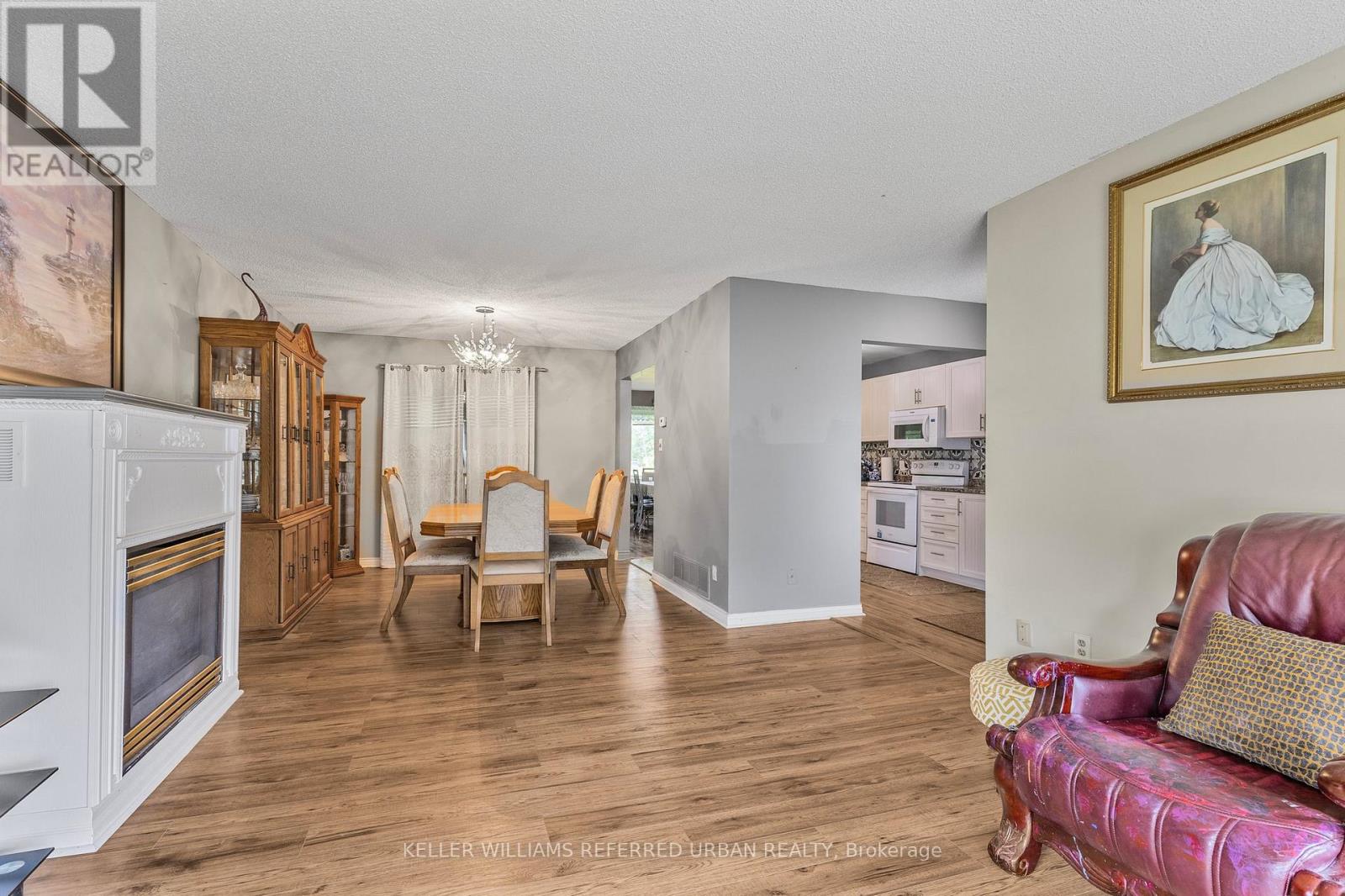 Photo 7 of 31 John Dillingno Street, Tay ON
