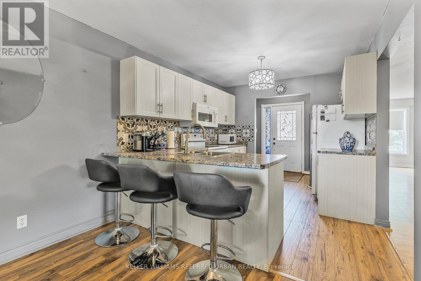 Photo 5 of 31 John Dillingno Street, Tay ON