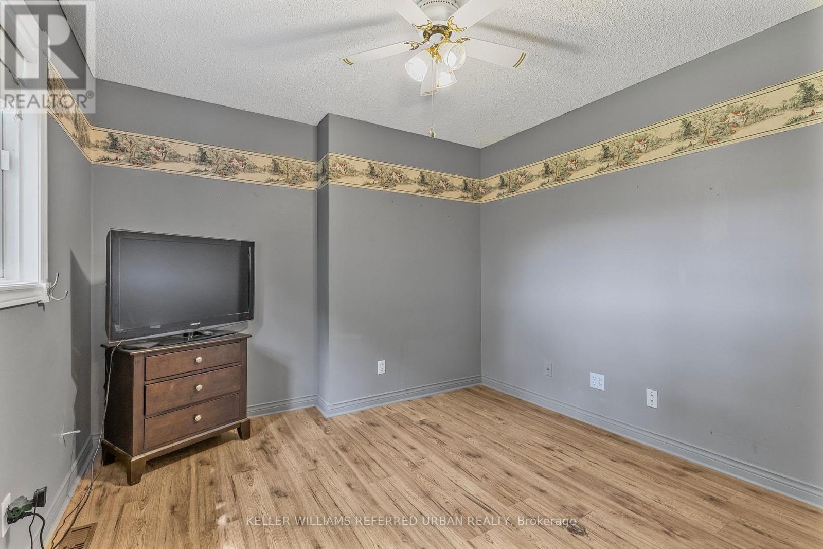 Photo 33 of 31 John Dillingno Street, Tay ON