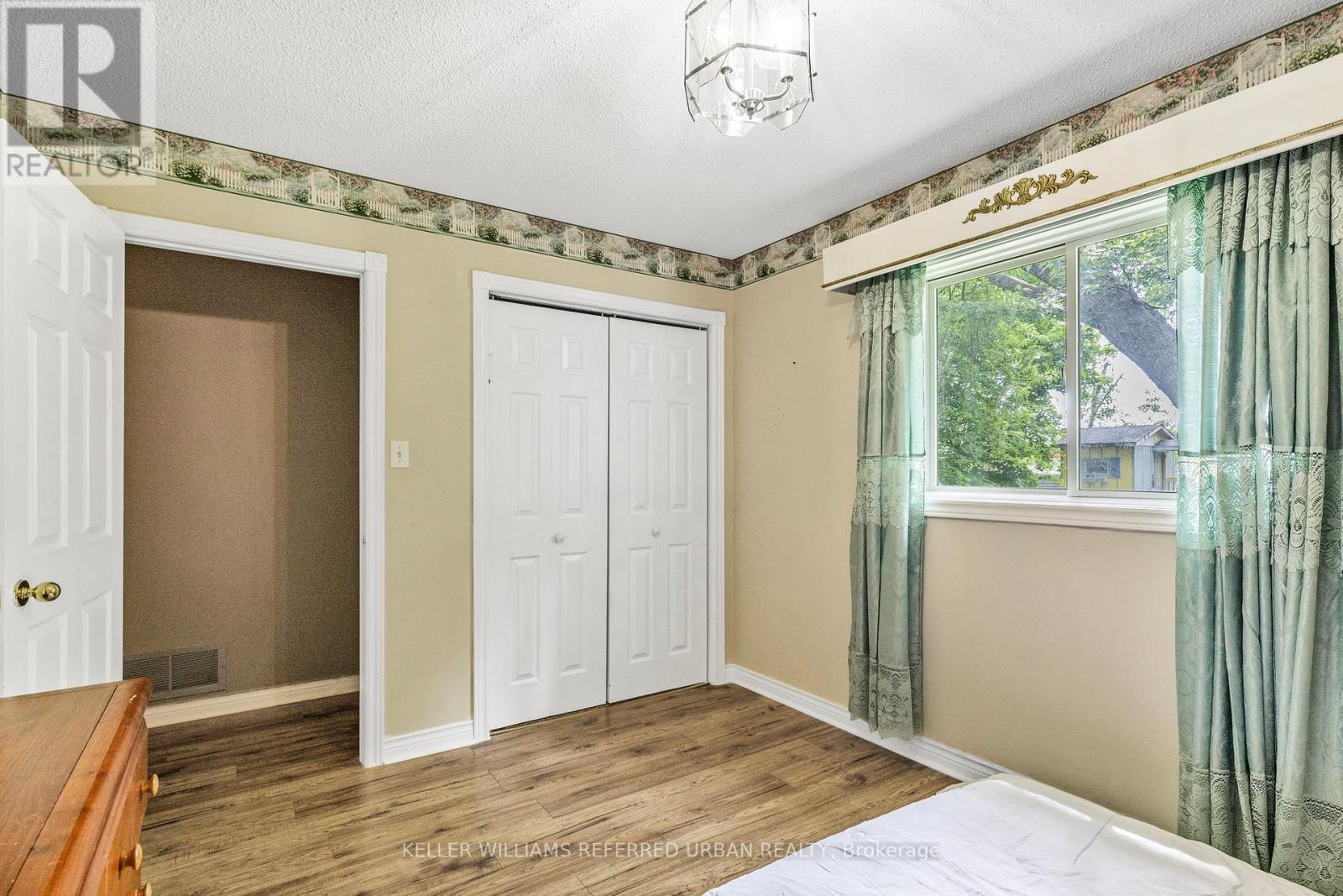 Photo 35 of 31 John Dillingno Street, Tay ON