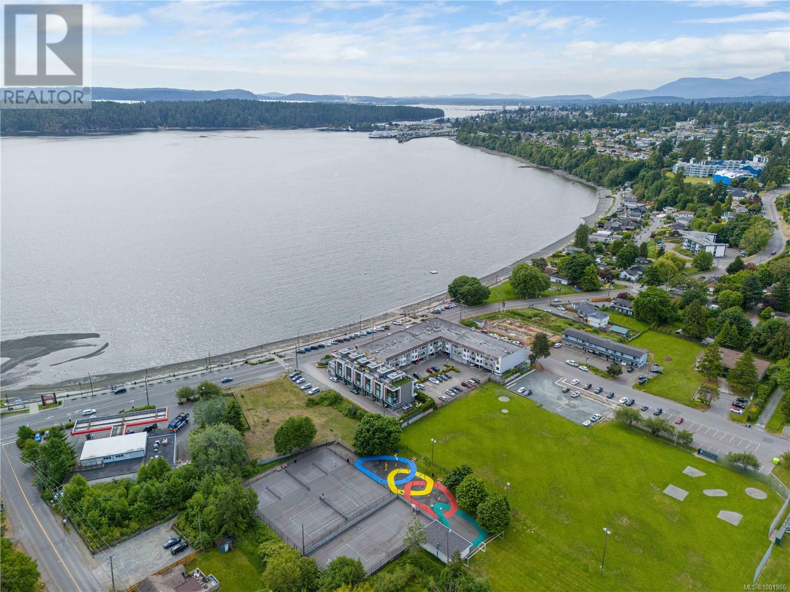 213 2815 Departure Bay Rd, Nanaimo