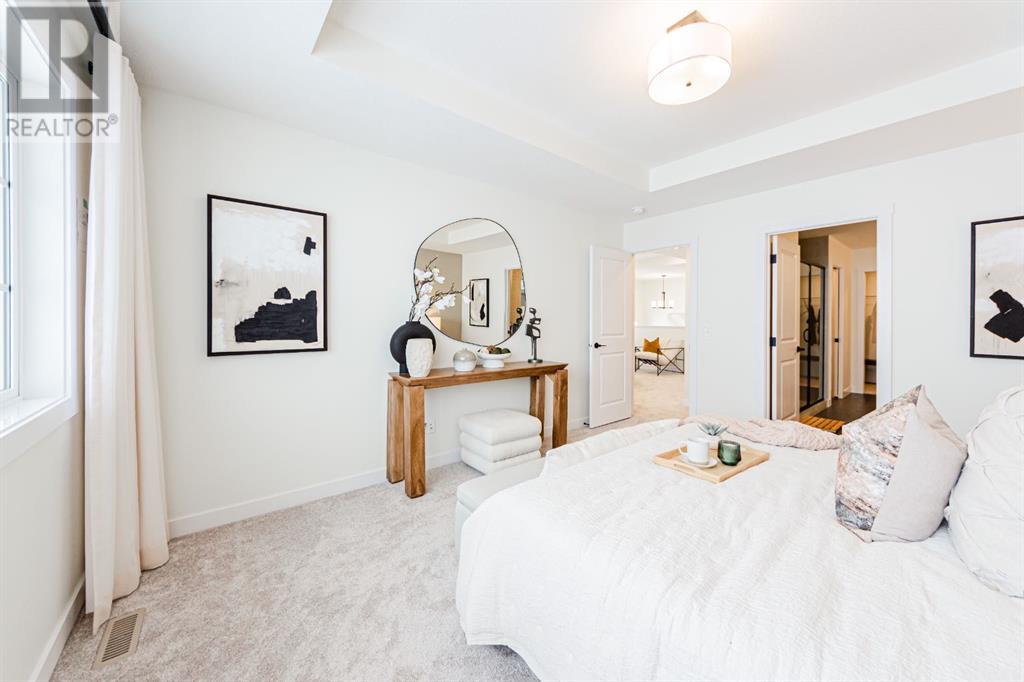 Photo 18 of 149 Versant Rise Sw, Calgary AB