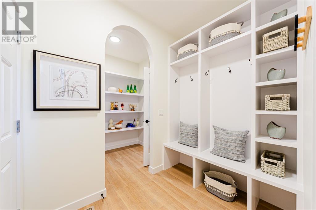 Photo 13 of 149 Versant Rise Sw, Calgary AB