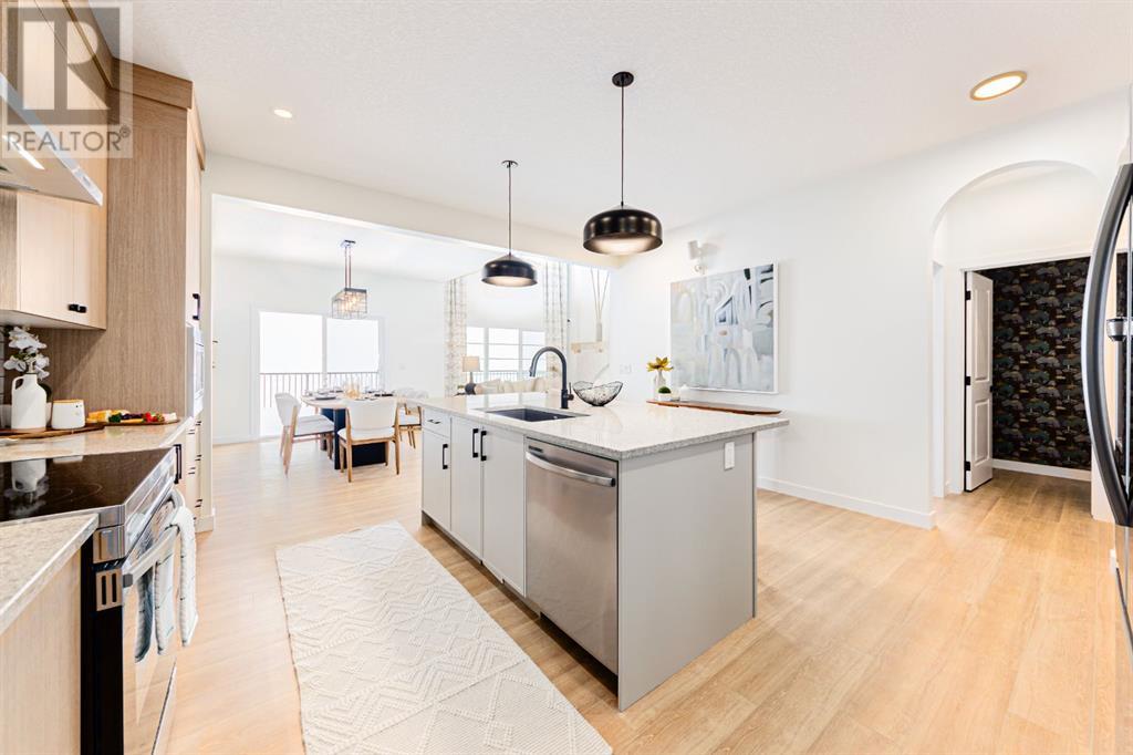 Photo 4 of 149 Versant Rise Sw, Calgary AB