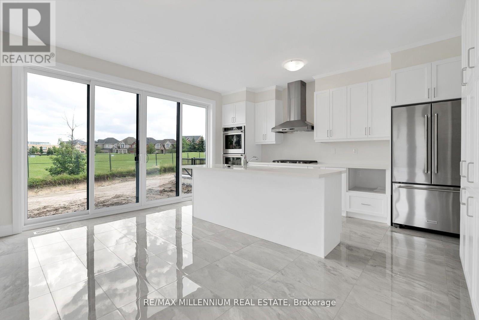 Photo 1 of 2 Catherwood Court, Brampton ON