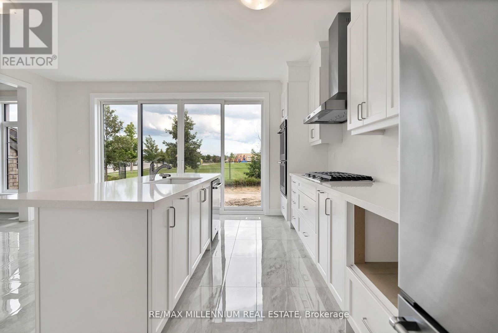 Photo 29 of 2 Catherwood Court, Brampton ON