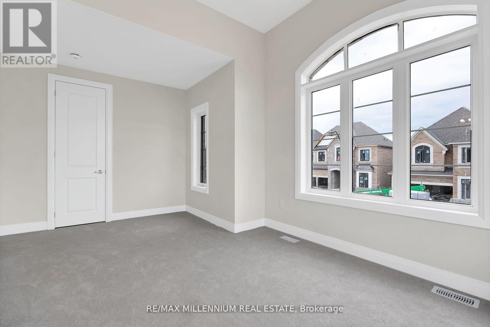 Photo 32 of 2 Catherwood Court, Brampton ON