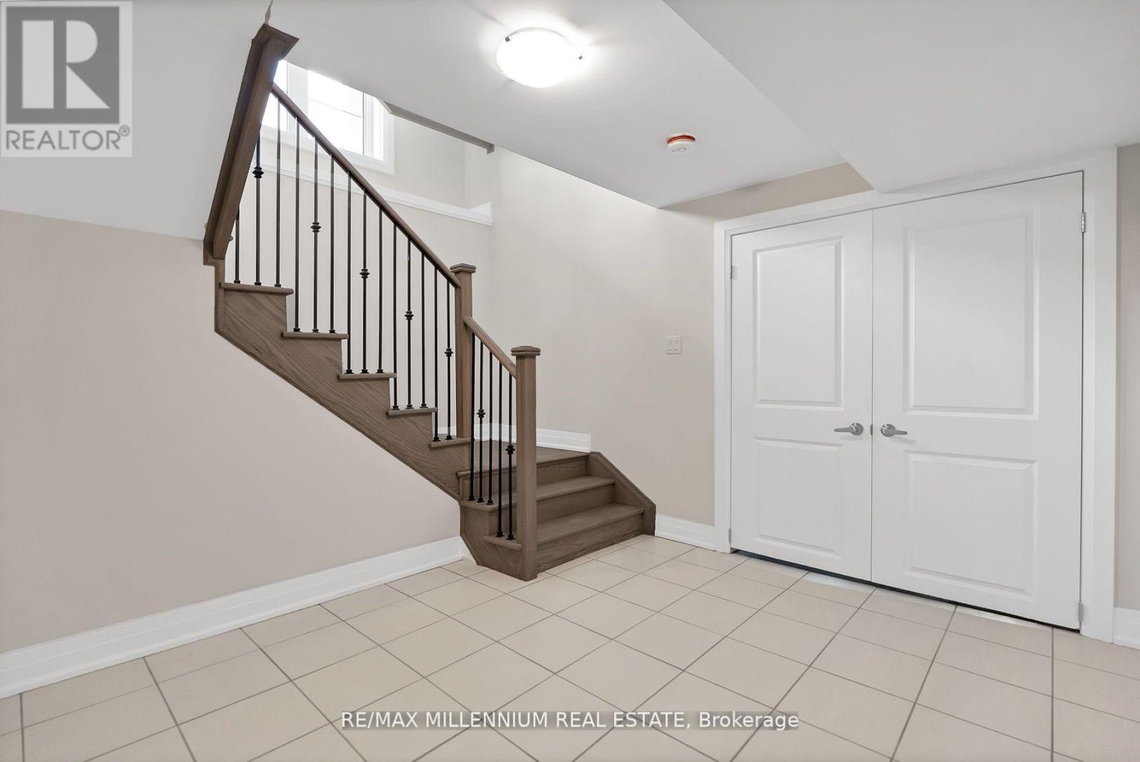 Photo 31 of 2 Catherwood Court, Brampton ON