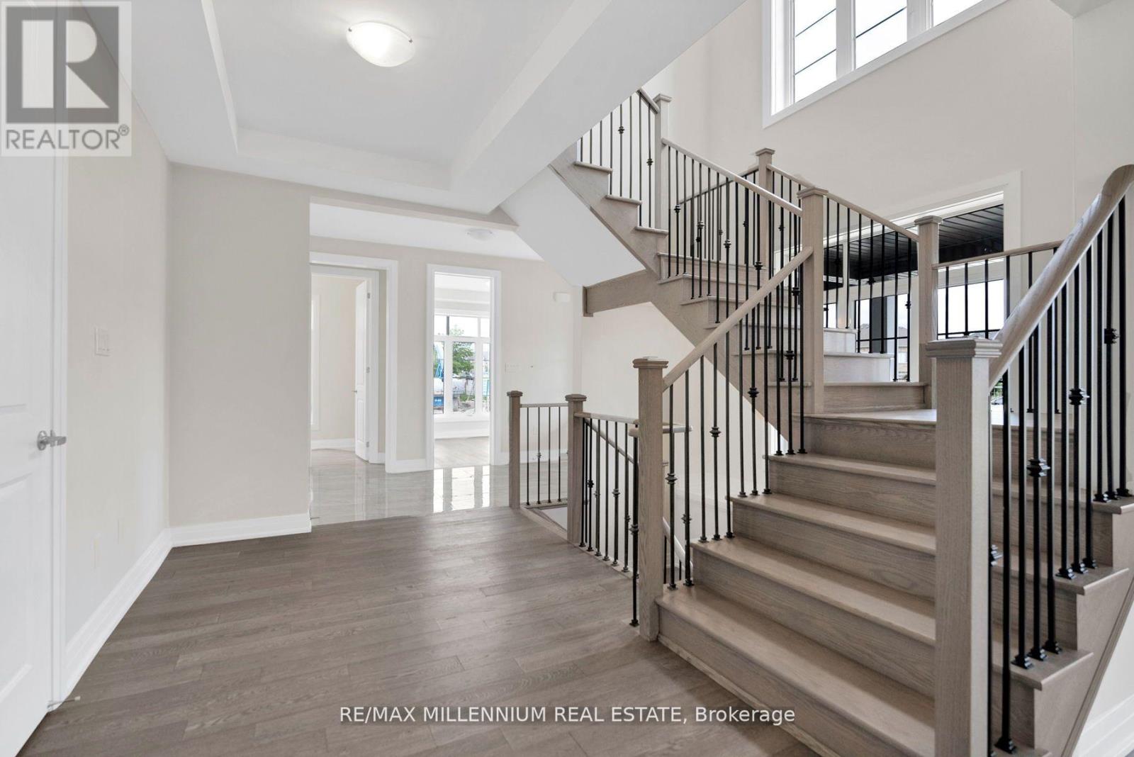 Photo 23 of 2 Catherwood Court, Brampton ON