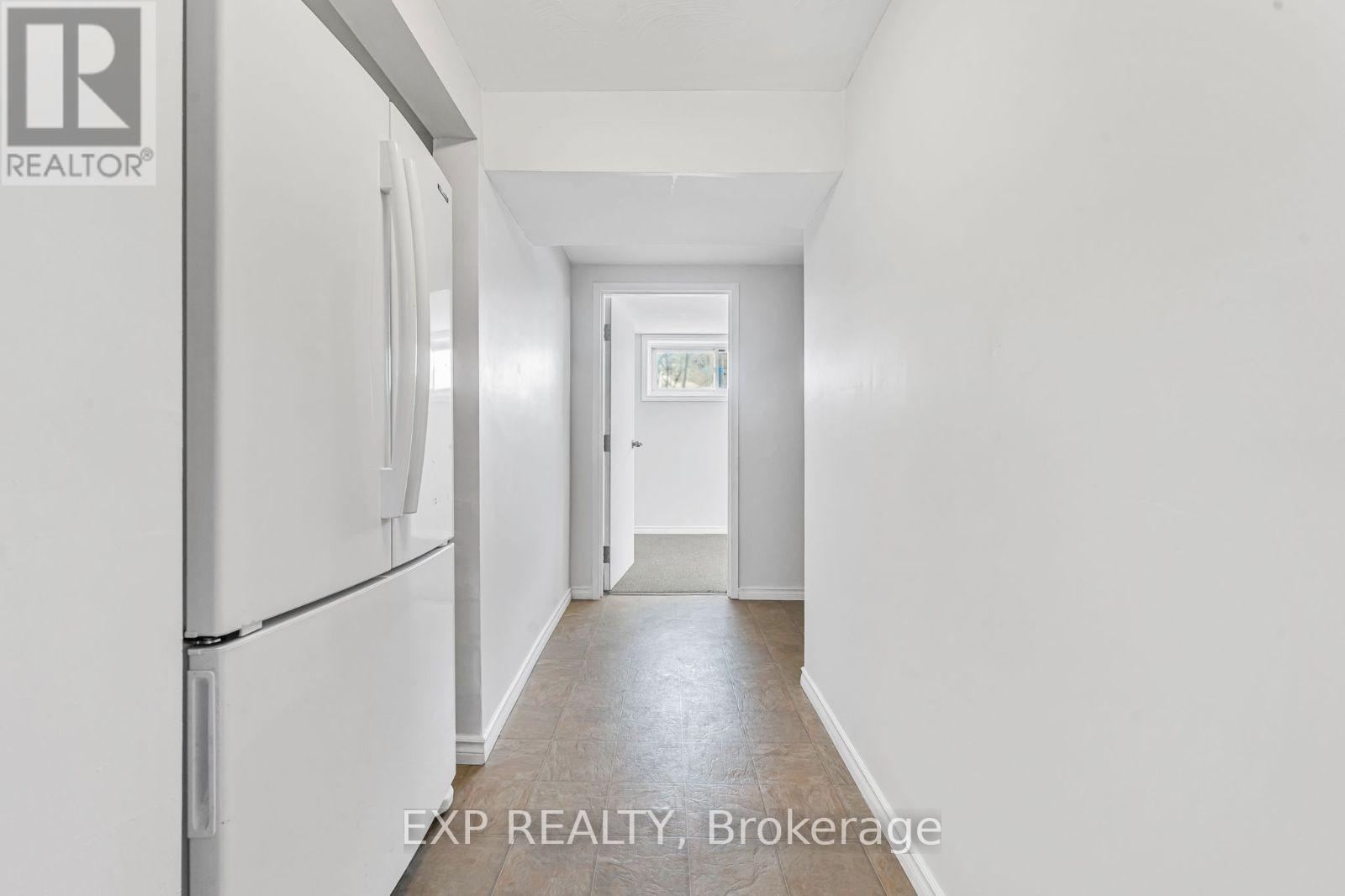 Photo 4 of 162 Ryerson Street, Thorold ON