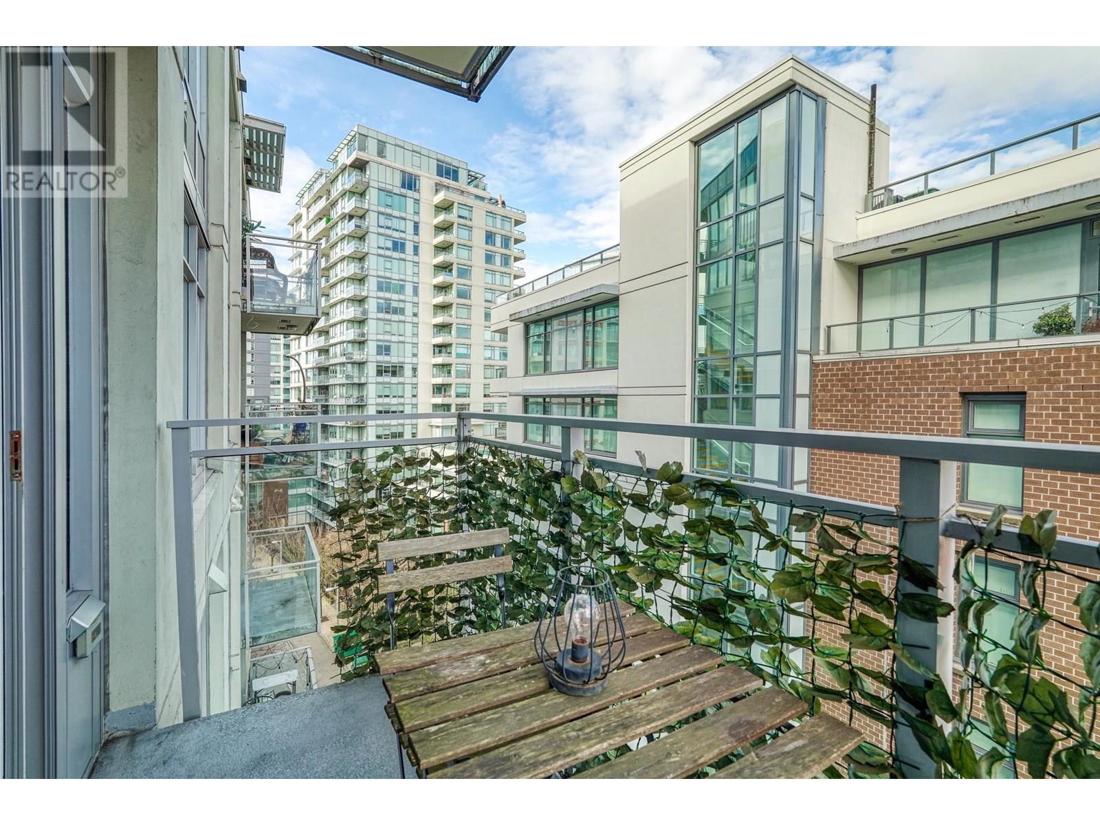 Photo 8 of 803 161 E 1st Avenue, Vancouver BC
