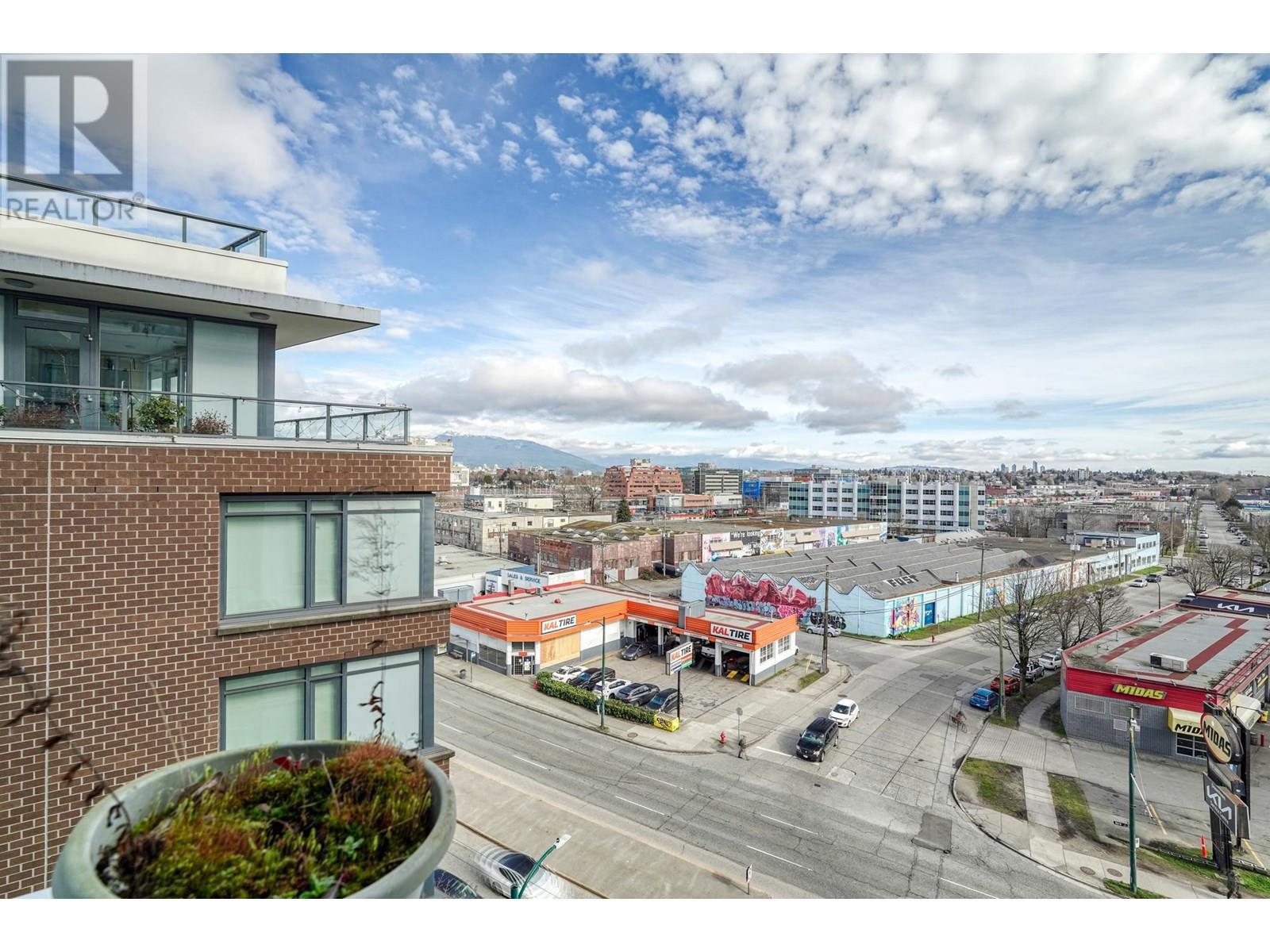 Photo 6 of 803 161 E 1st Avenue, Vancouver BC