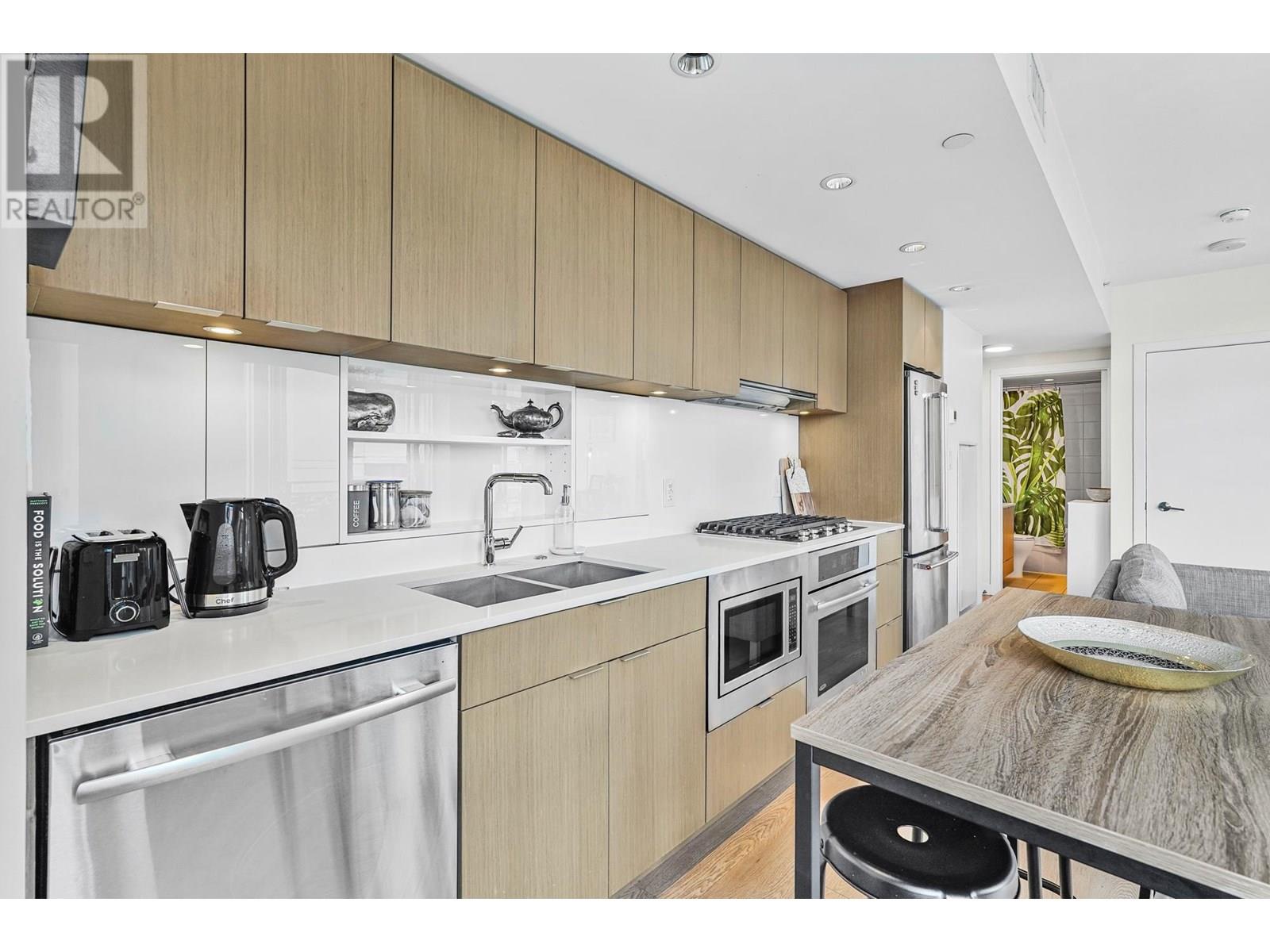 Photo 33 of 803 161 E 1st Avenue, Vancouver BC