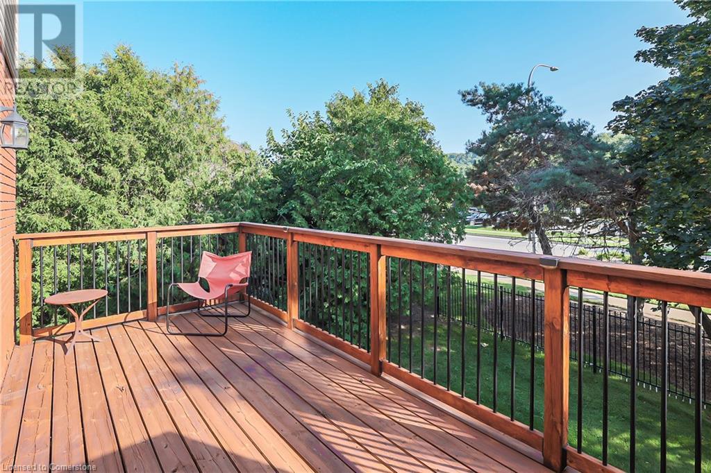 Photo 11 of 130 Livingston Avenue Unit 15, Grimsby ON
