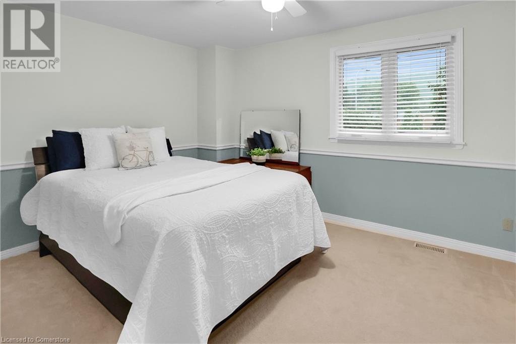 Photo 13 of 130 Livingston Avenue Unit 15, Grimsby ON