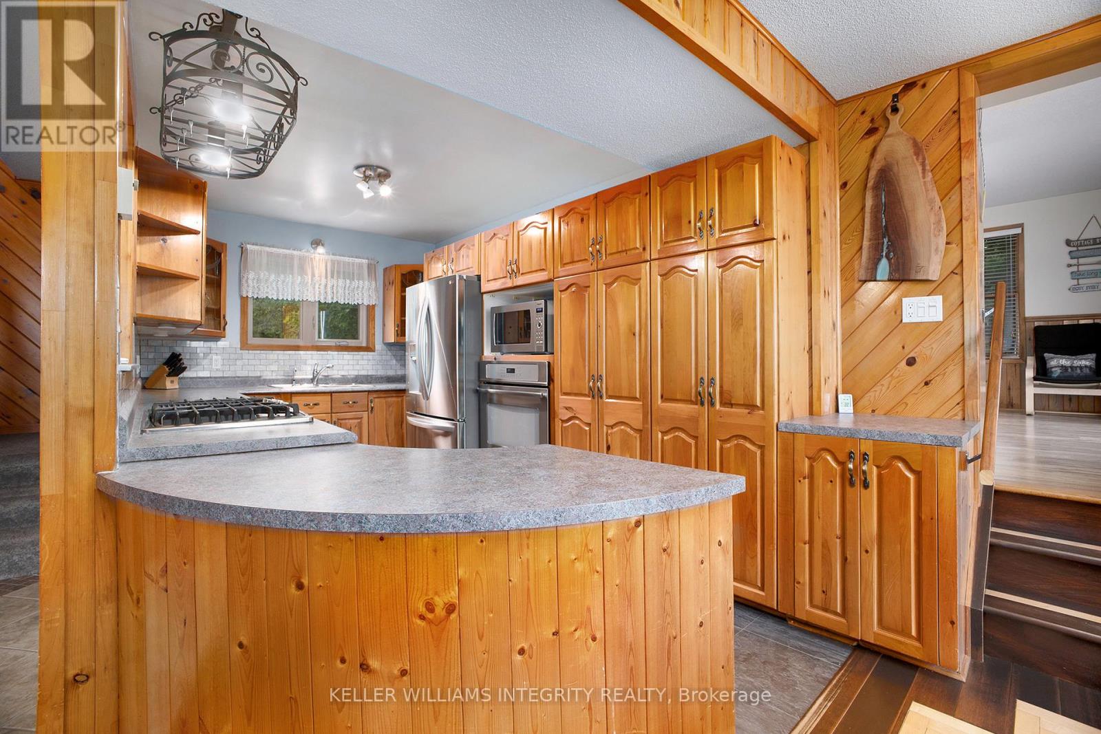 Photo 17 of 501 Stewart Lane, Lanark Highlands ON