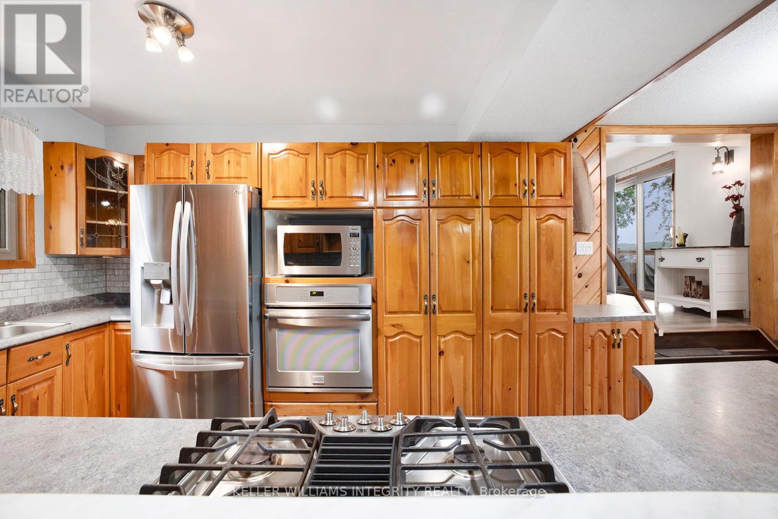 Photo 3 of 501 Stewart Lane, Lanark Highlands ON