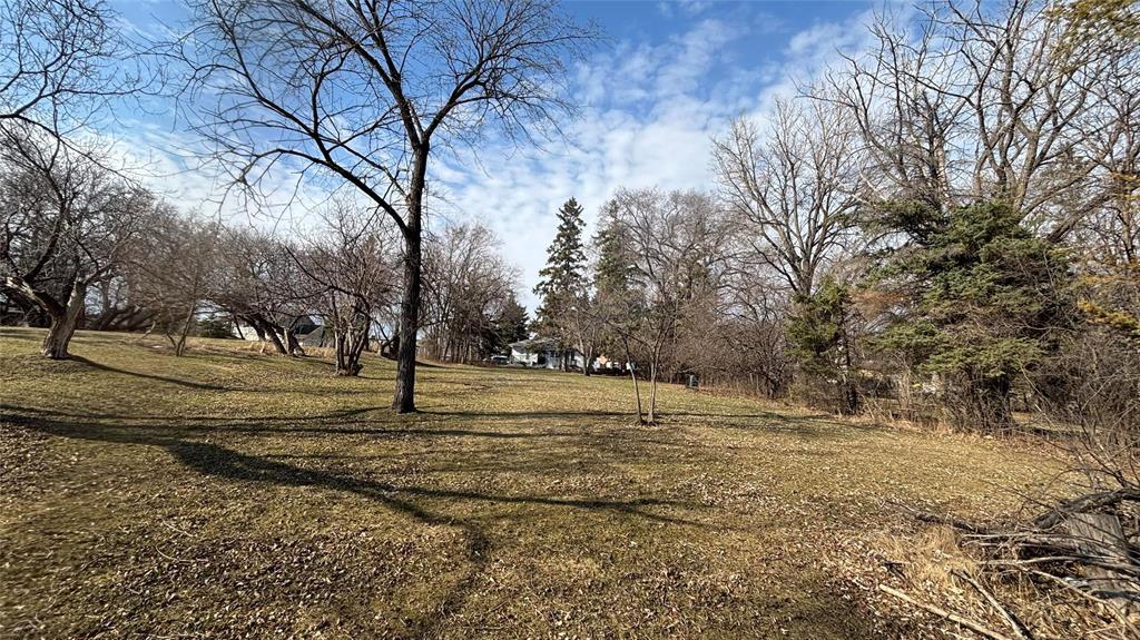 Photo 12 of 2194 Portage Avenue, Winnipeg MB