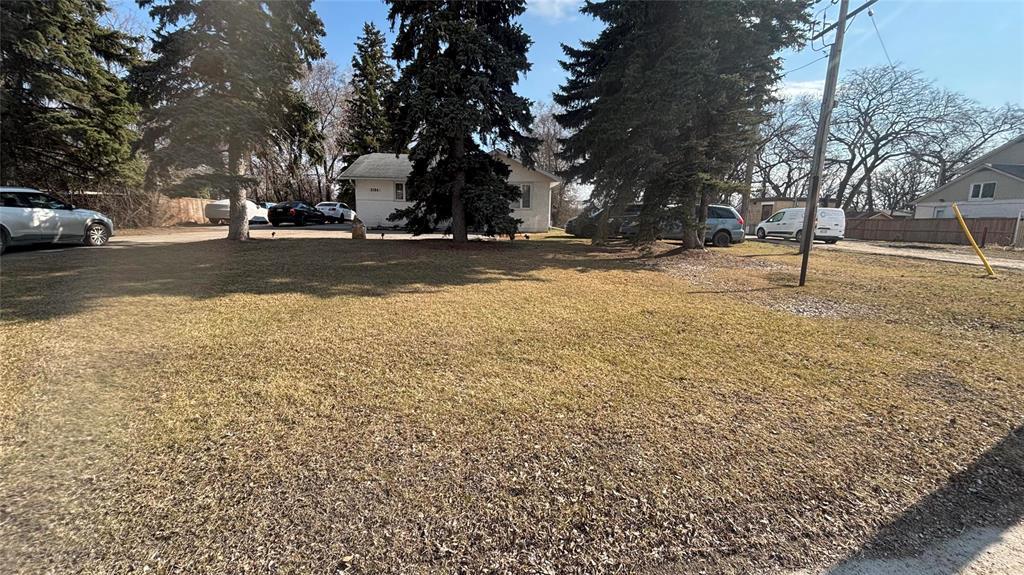 Photo 14 of 2194 Portage Avenue, Winnipeg MB
