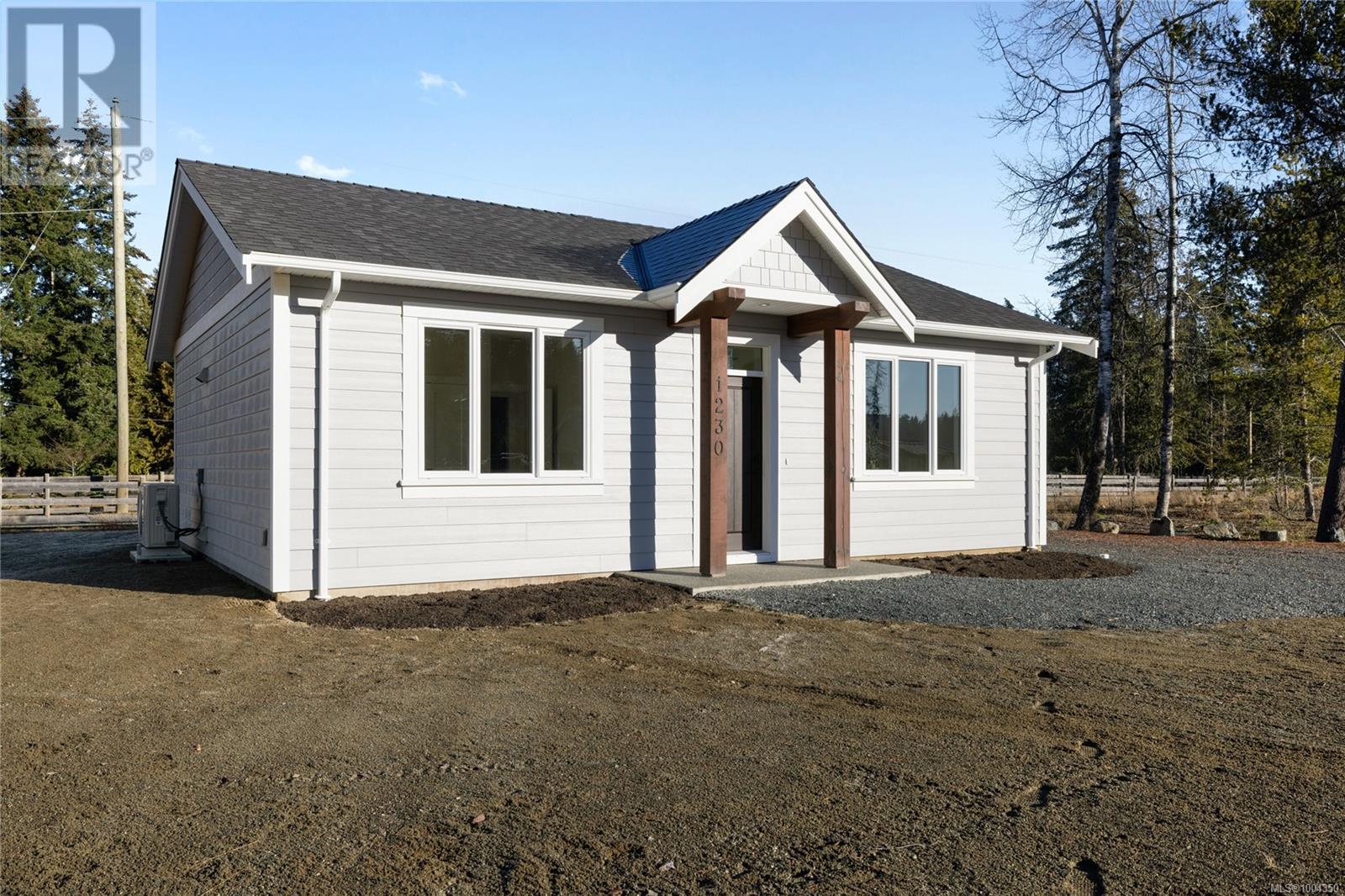 Photo 16 of 1230 1232 Station Rd, Coombs BC