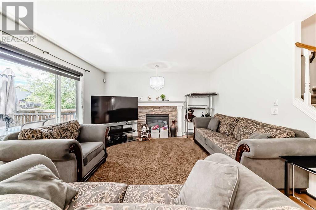 Single Family House for Sale in  Shawbrooke Park SW Shawnessy Calgary 