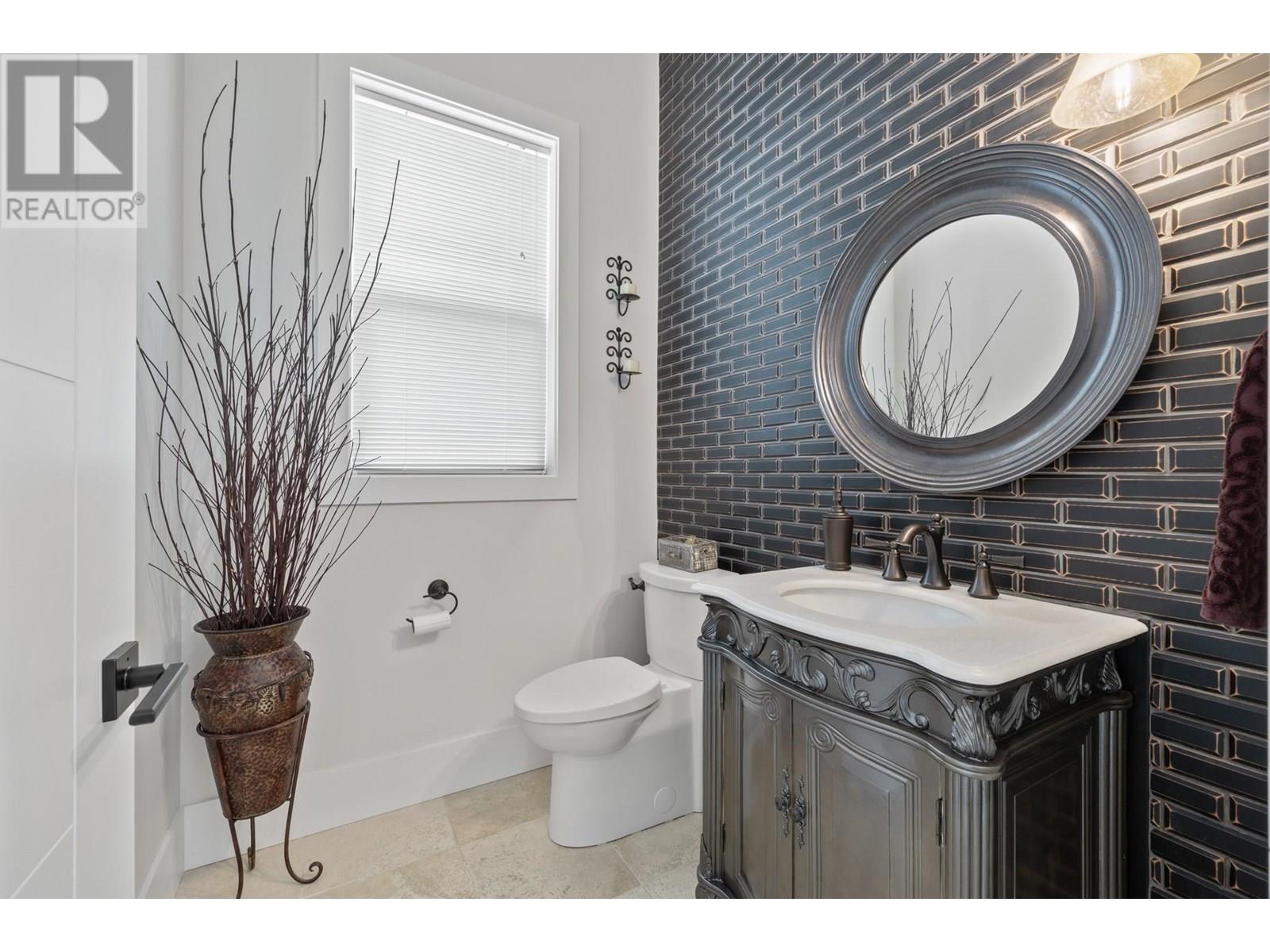 9532 Benchland Drive, Lake Country