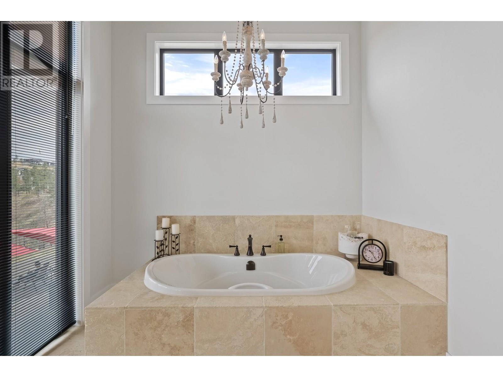 9532 Benchland Drive, Lake Country