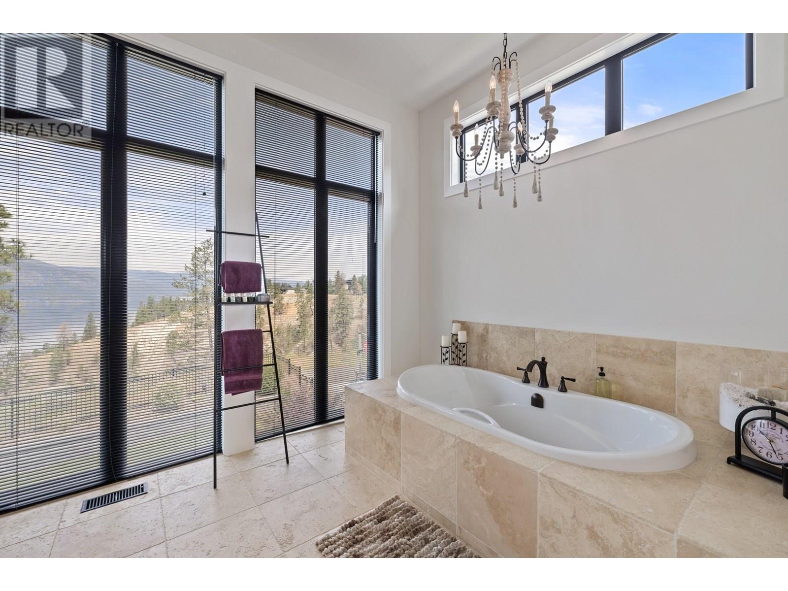 9532 Benchland Drive, Lake Country