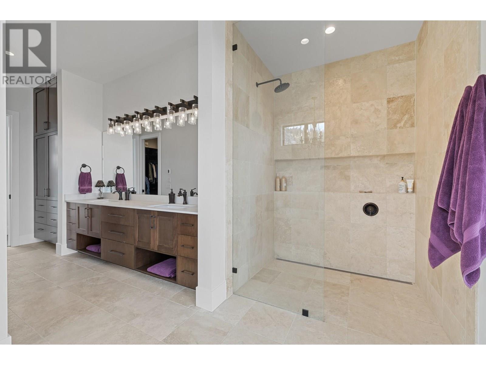 9532 Benchland Drive, Lake Country