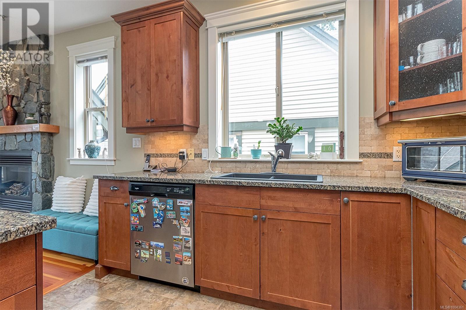 Photo 13 of 4814 Bridgewood Close, Nanaimo BC