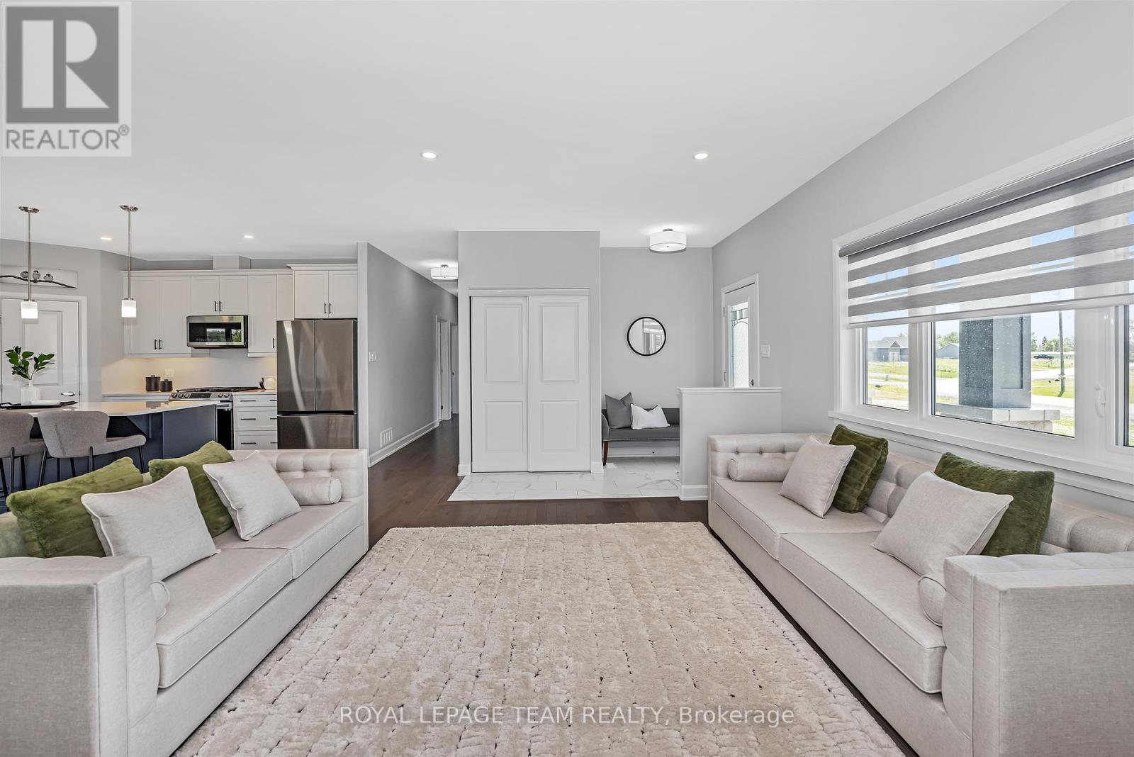 Photo 33 of 17 Isobel Mcewan Street, Mcnab Braeside ON
