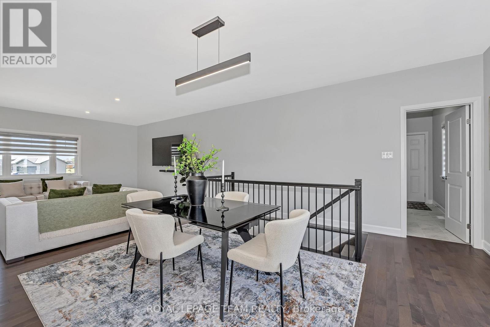 Photo 20 of 17 Isobel Mcewan Street, Mcnab Braeside ON