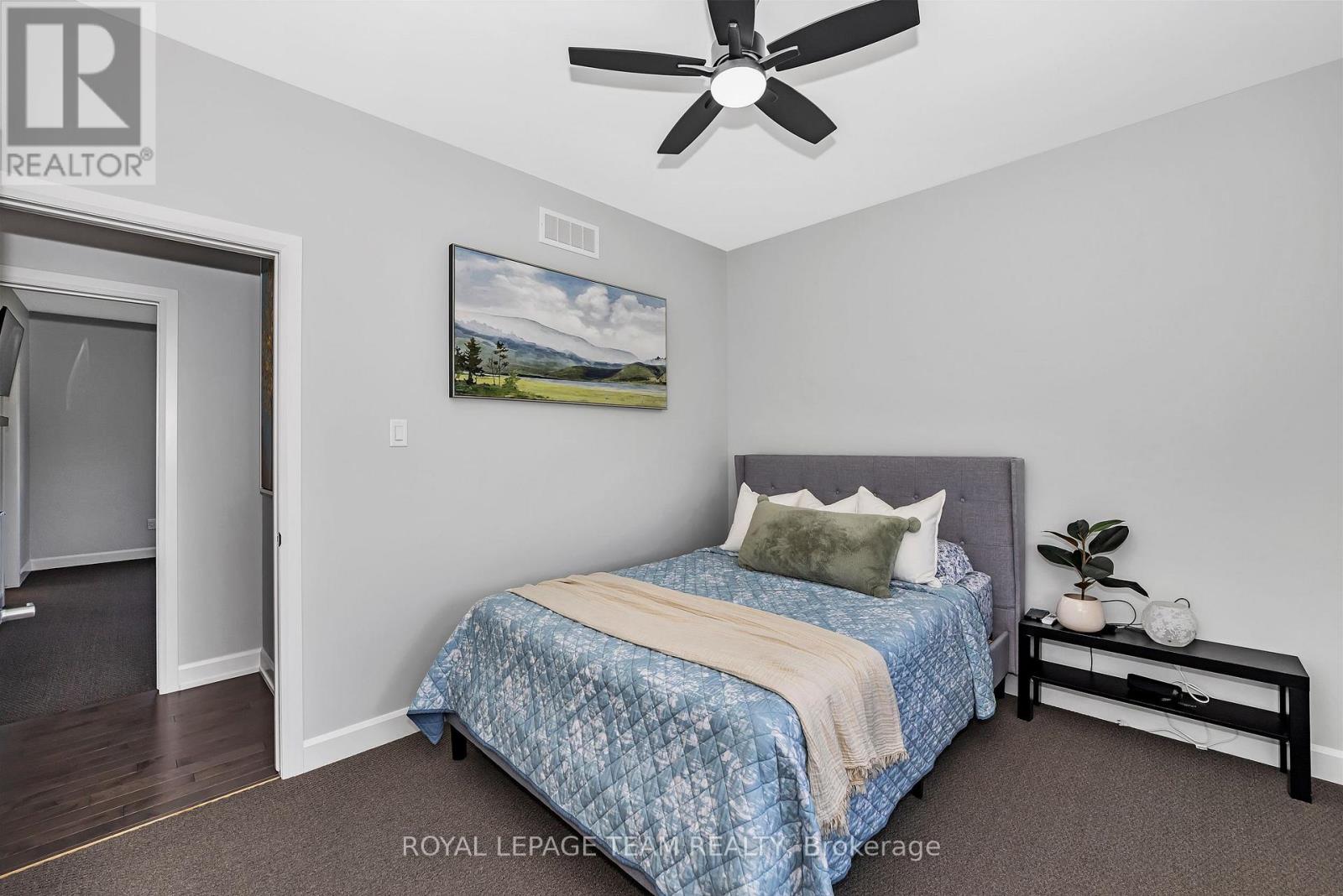 Photo 12 of 17 Isobel Mcewan Street, Mcnab Braeside ON