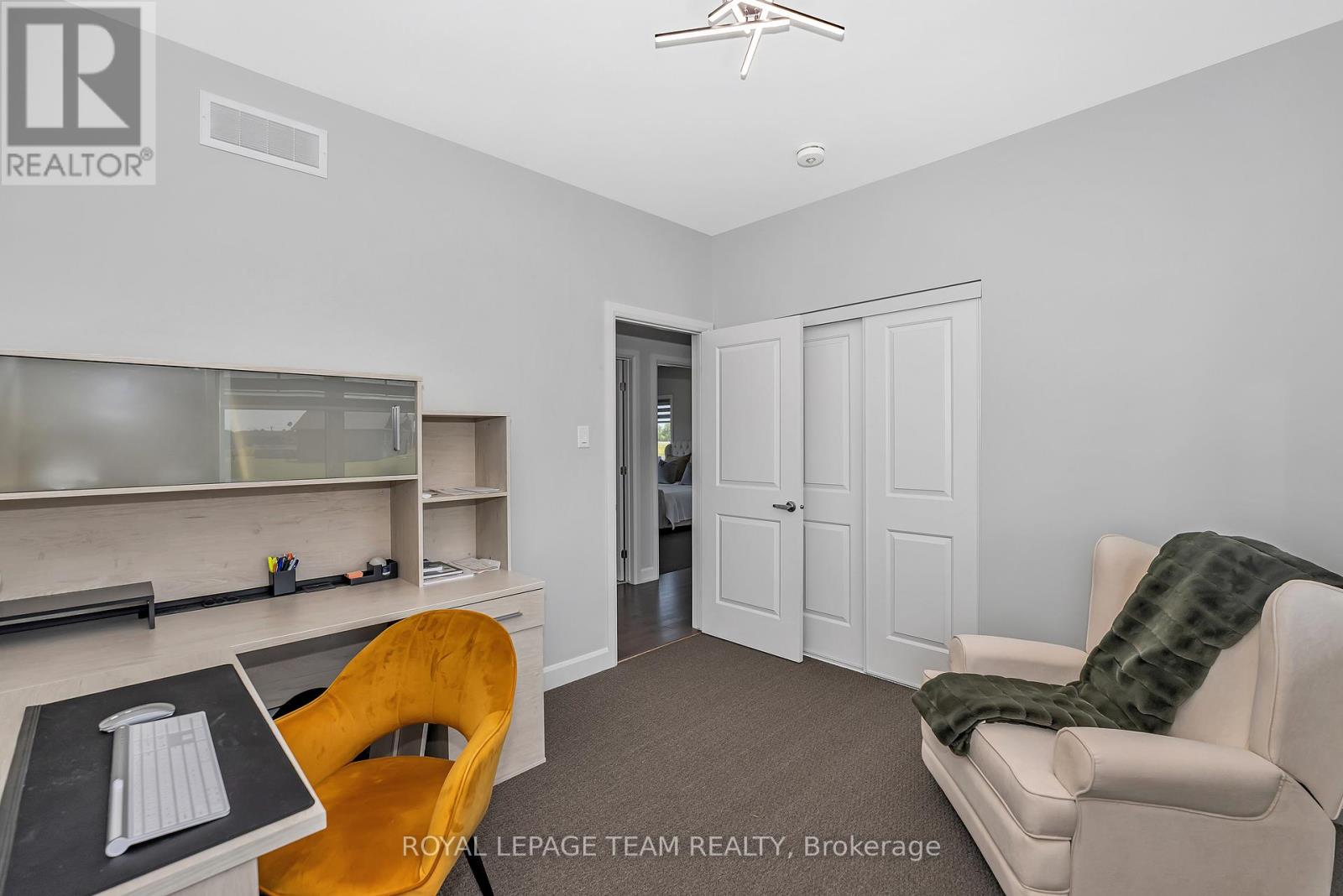 Photo 27 of 17 Isobel Mcewan Street, Mcnab Braeside ON