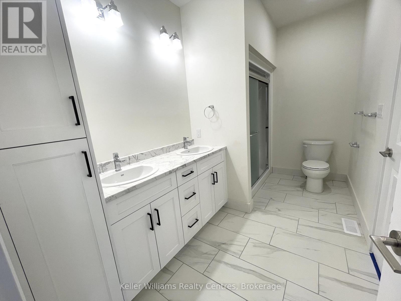 Photo 3 of 616 25th Avenue, Hanover ON