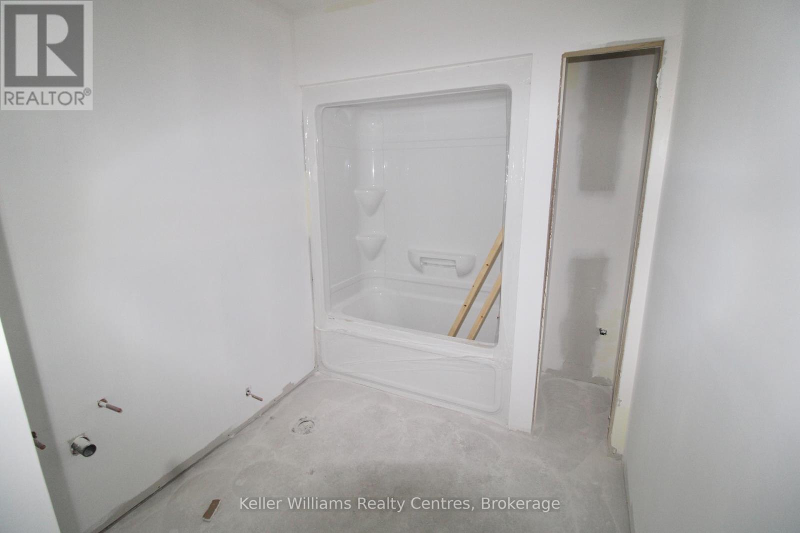 Photo 18 of 616 25th Avenue, Hanover ON