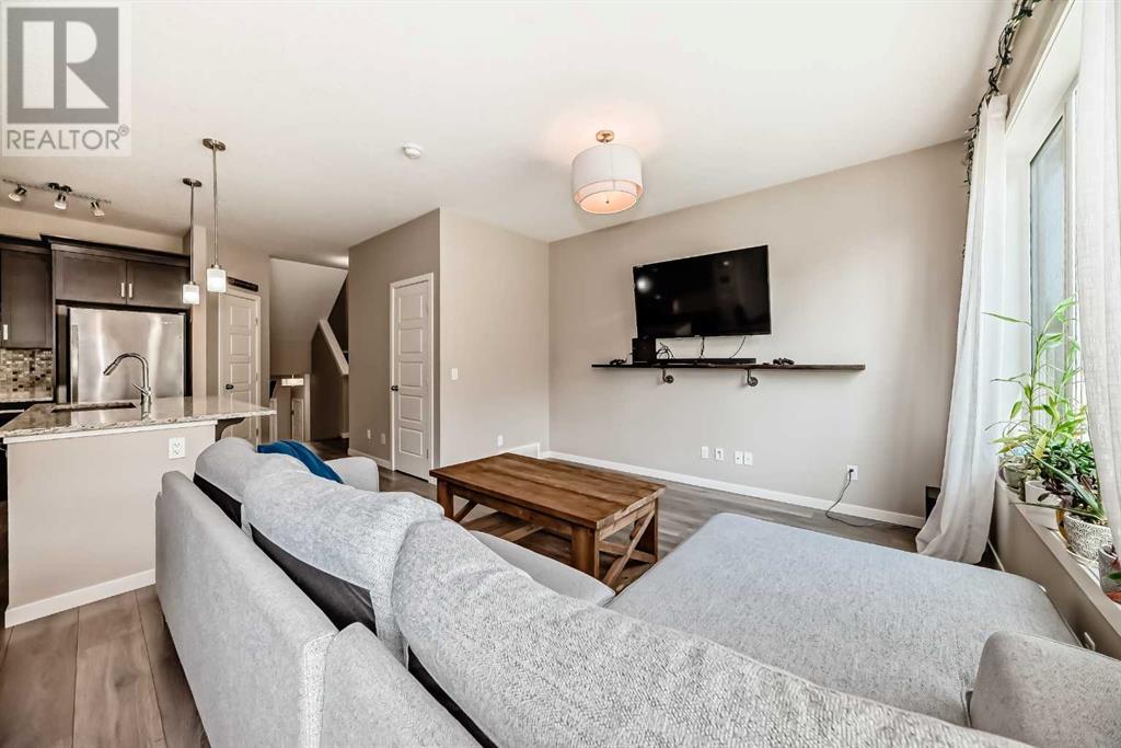 219 SUNSET POINT - Image 10