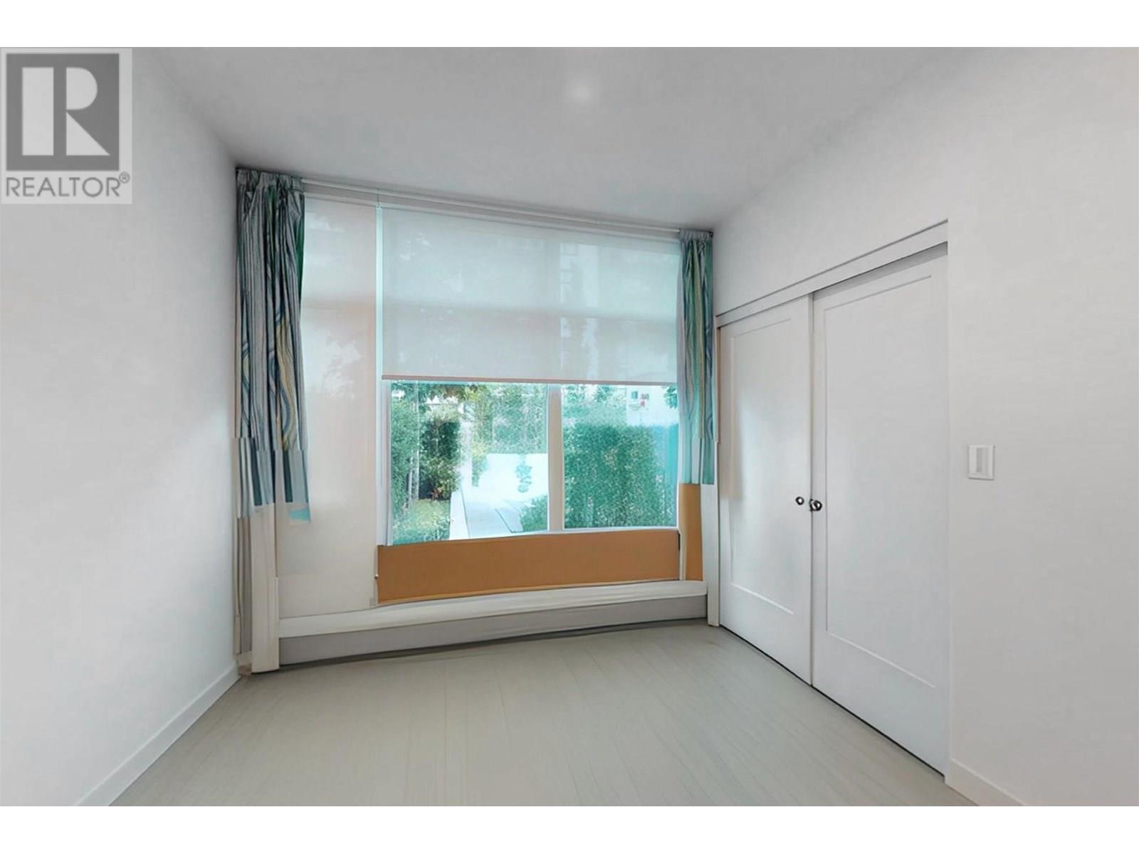 Photo 16 of 202 2288 Alpha Avenue, Burnaby BC