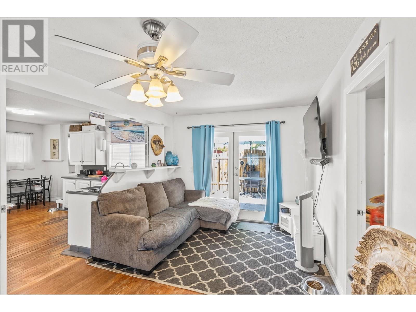  2293 Woodlawn Street, Kelowna