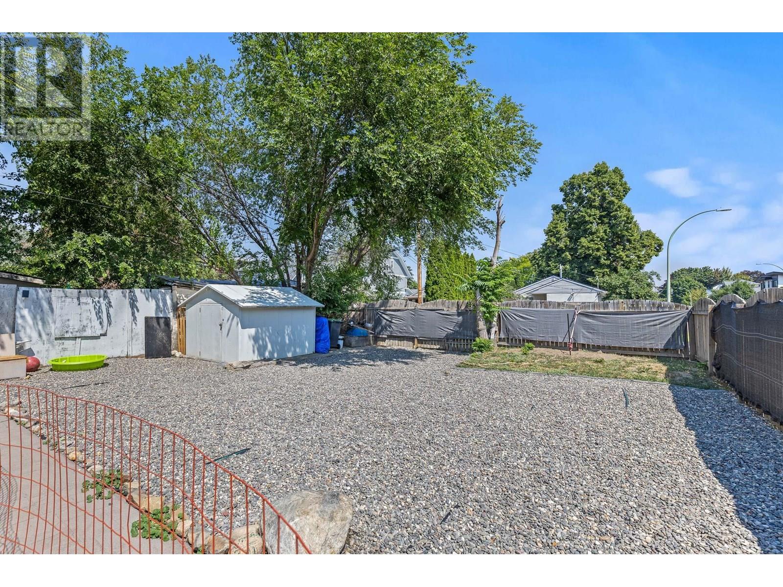  2293 Woodlawn Street, Kelowna