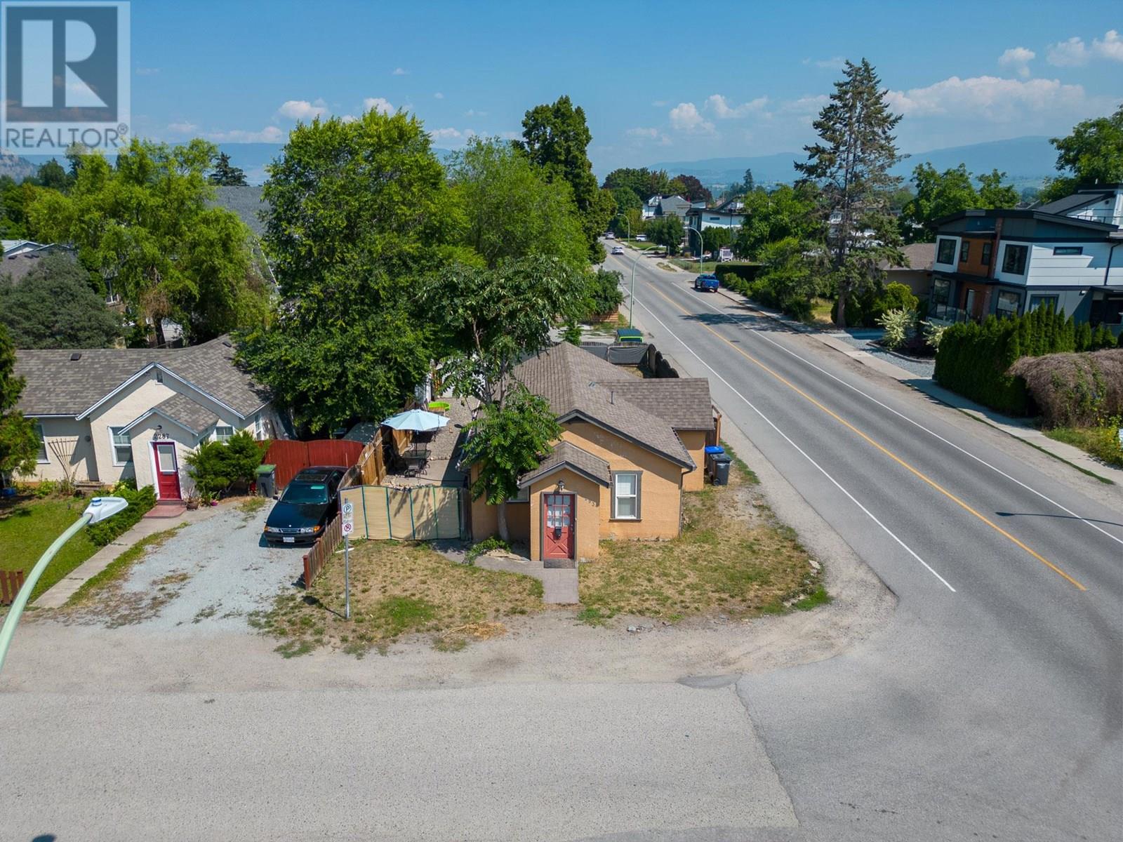  2293 Woodlawn Street, Kelowna