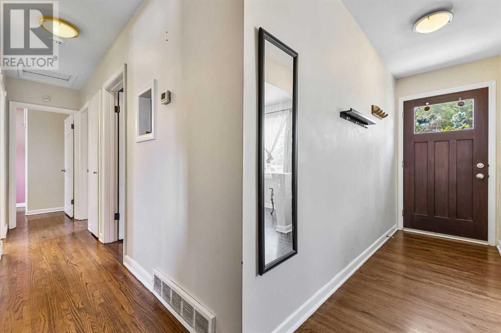 Single Family House Bungalow for Sale in  Blackthorn Road NW Thorncliffe Calgary 