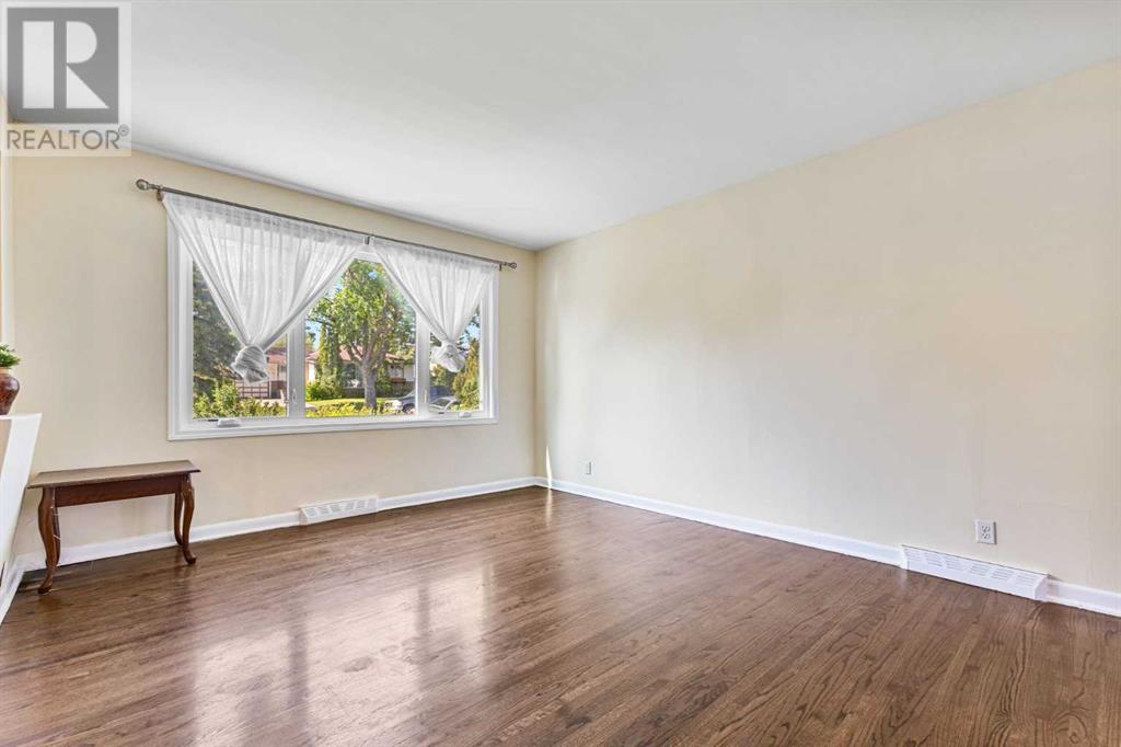 Single Family House Bungalow for Sale in  Blackthorn Road NW Thorncliffe Calgary 