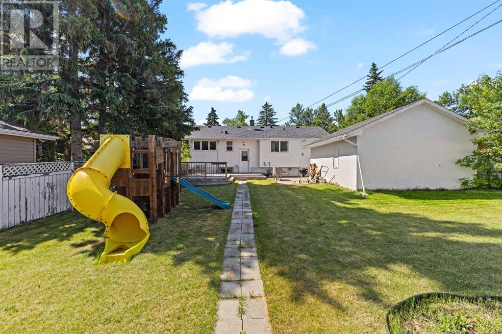 Single Family House Bungalow for Sale in  Blackthorn Road NW Thorncliffe Calgary 