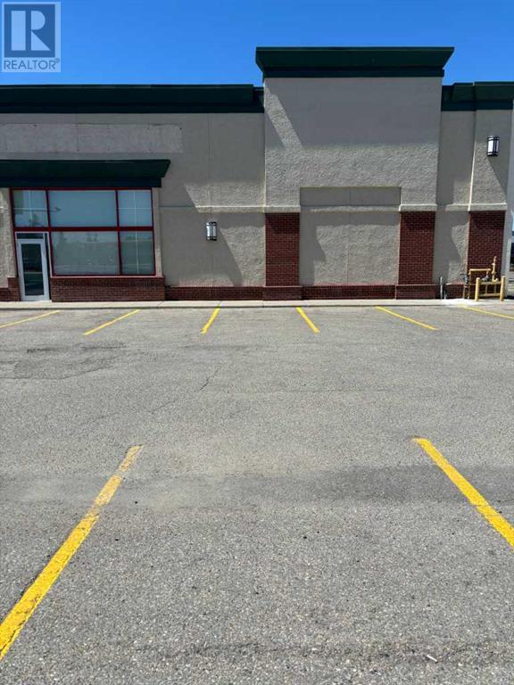 Photo 2 of 130 9631 Macleod Trail Sw, Calgary AB