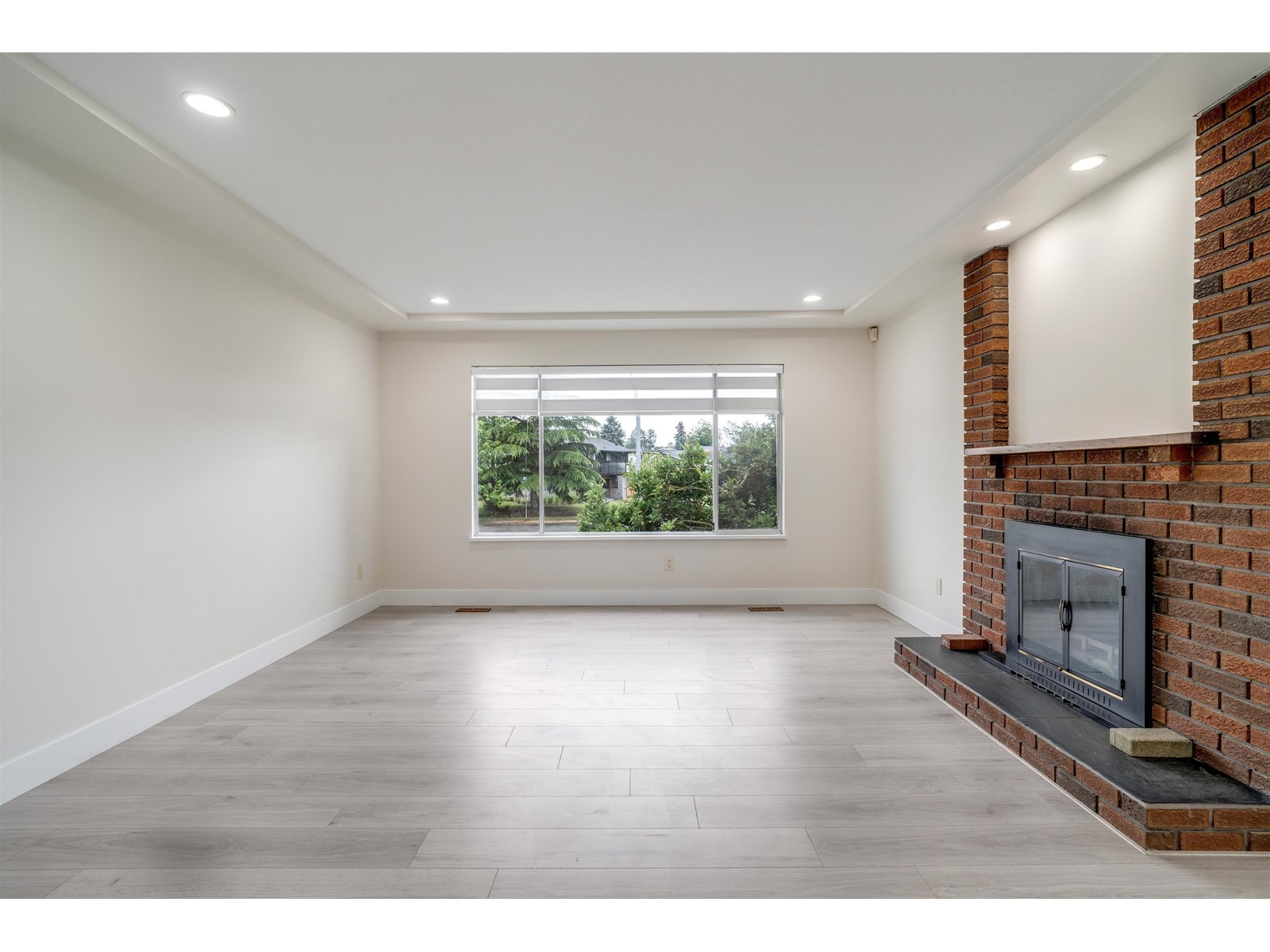 Photo 6 of 9582 212 B Street, Langley BC