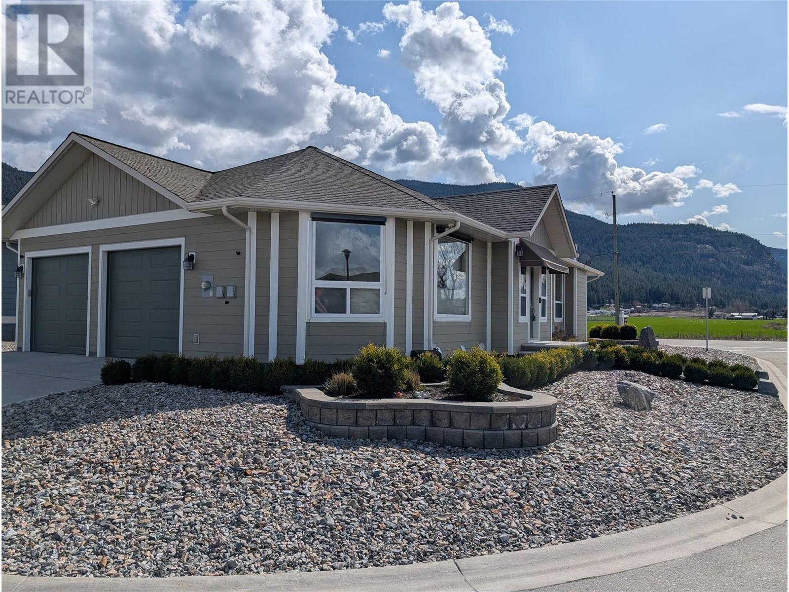 2367 Oglow Drive, Armstrong