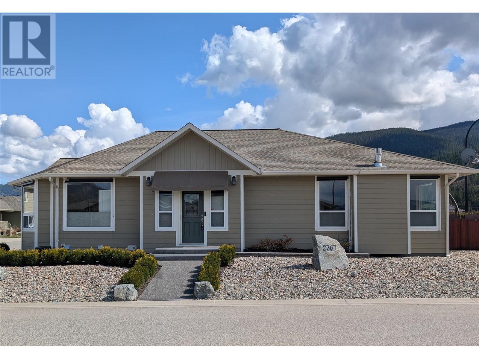 2367 Oglow Drive, Armstrong